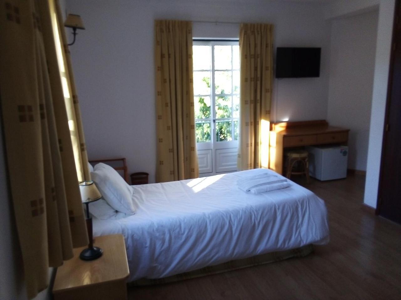 Bed and Breakfast Residencial Gil Vicente Sardoal Exterior foto